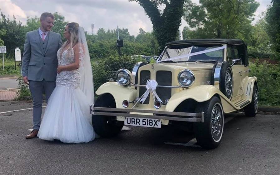 Beauford 4 Door Tourer wedding car image 12