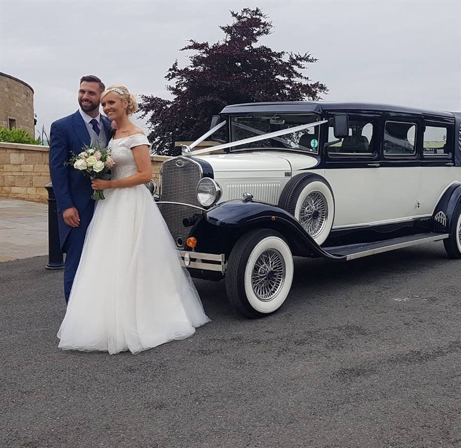 Bramwith Classic Limousine Landaulette wedding car image 3