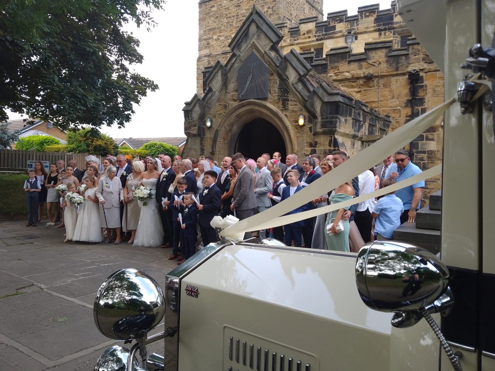 Bramwith Classic Limousine Landaulette wedding car image 9