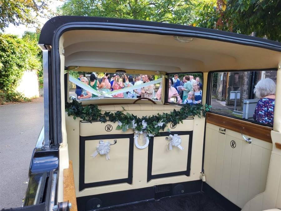 Regent Landaulette wedding car image 12